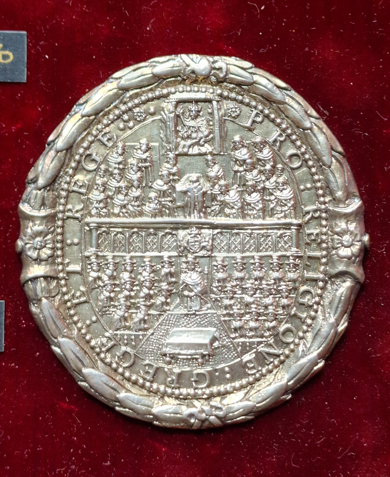 Elizabeth I – Cromwell, a set of medals in the British Museum (by Robert Ready)