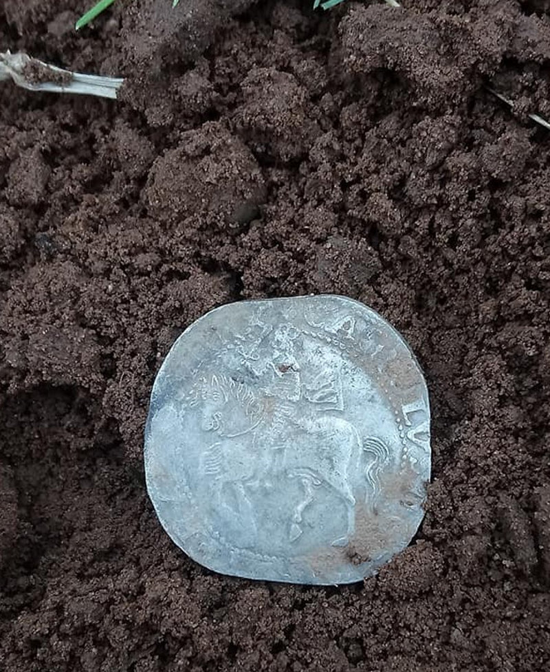 1644 - 45 Charles I Worcester Mint Halfcrown - Mhcoins